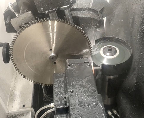 Máquina de moagem automática de lâminas de serra